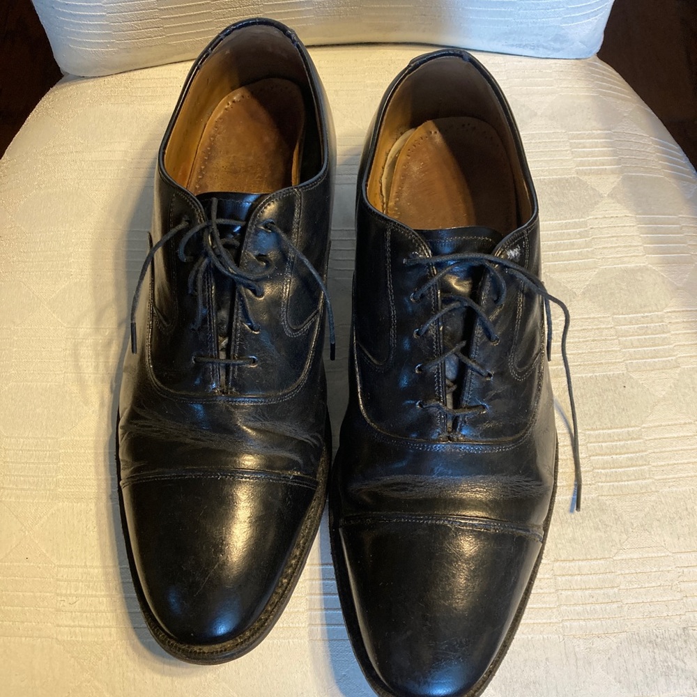 Johnston Murphy Black Leather Dress Shoes size 11